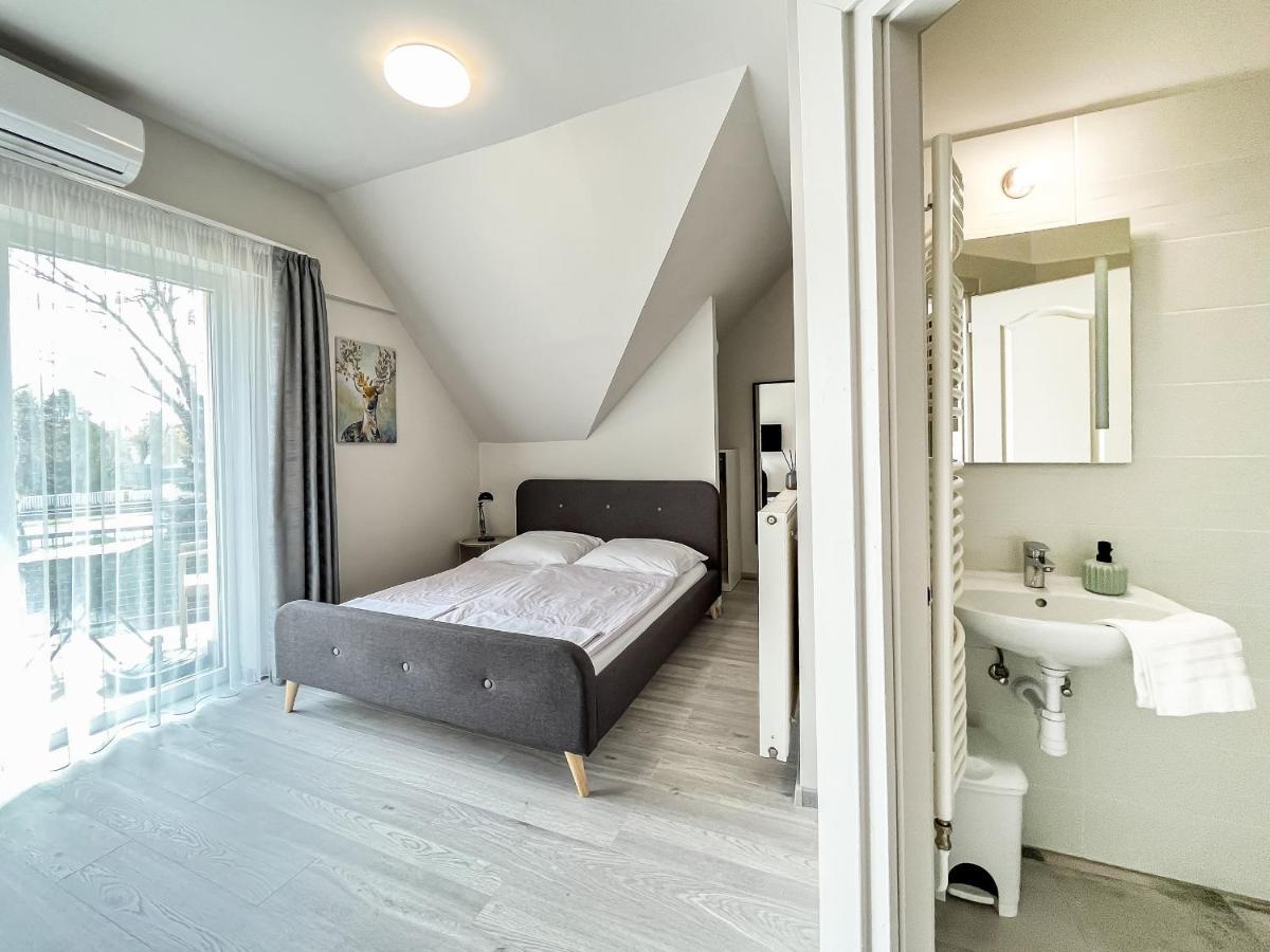 Villa 21 Boutique Rooms Балатональмаді Екстер'єр фото